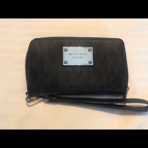 Michael Kors Wristlet